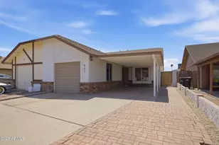 957 W Emerald Cir, Mesa, AZ 85210 - Photo 3