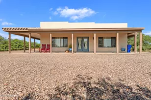 1313 E Madison Rd, Huachuca City, AZ 85616 - Photo 1