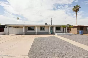 3951 W Monte Vista Rd, Phoenix, AZ 85009 - Photo 1