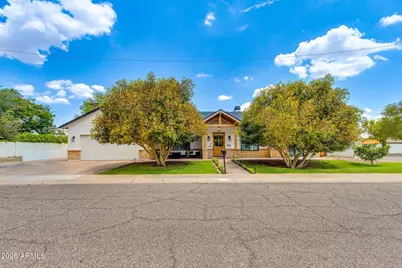 4725 N 33rd Street, Phoenix, AZ 85018 - Photo 1