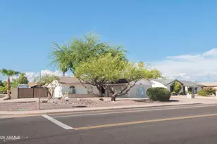 5622 W Grovers Ave, Glendale, AZ 85308 - Photo 1