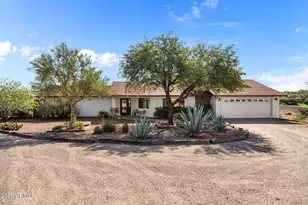 855 N Milky Way, Wickenburg, AZ 85390 - Photo 1