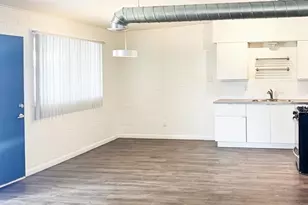938 W Indian School Rd, Phoenix, AZ 85013 - Photo 1