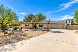10420 N 66th St, Paradise Valley, AZ 85253 - Photo 1