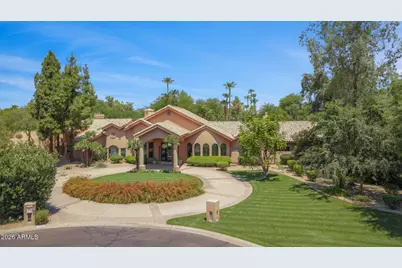 9158 N 70th Street, Paradise Valley, AZ 85253 - Photo 1
