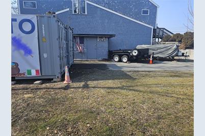 1074 East Main Road, Portsmouth, RI 02871 - Photo 19