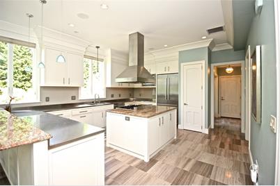 203 Coggeshall Avenue, Newport, RI 02840 - Photo 17