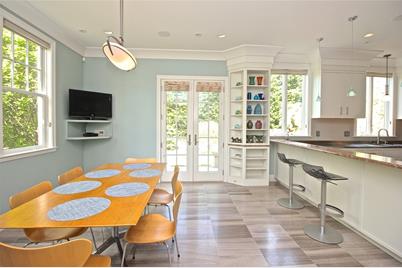 203 Coggeshall Avenue, Newport, RI 02840 - Photo 13