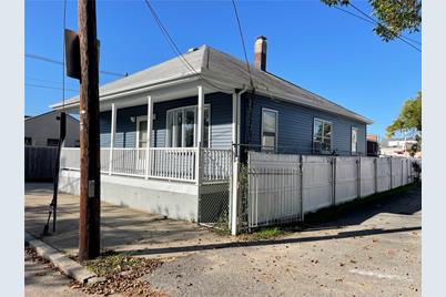 102 Ophelia Street, Providence, RI 02909 - Photo 3