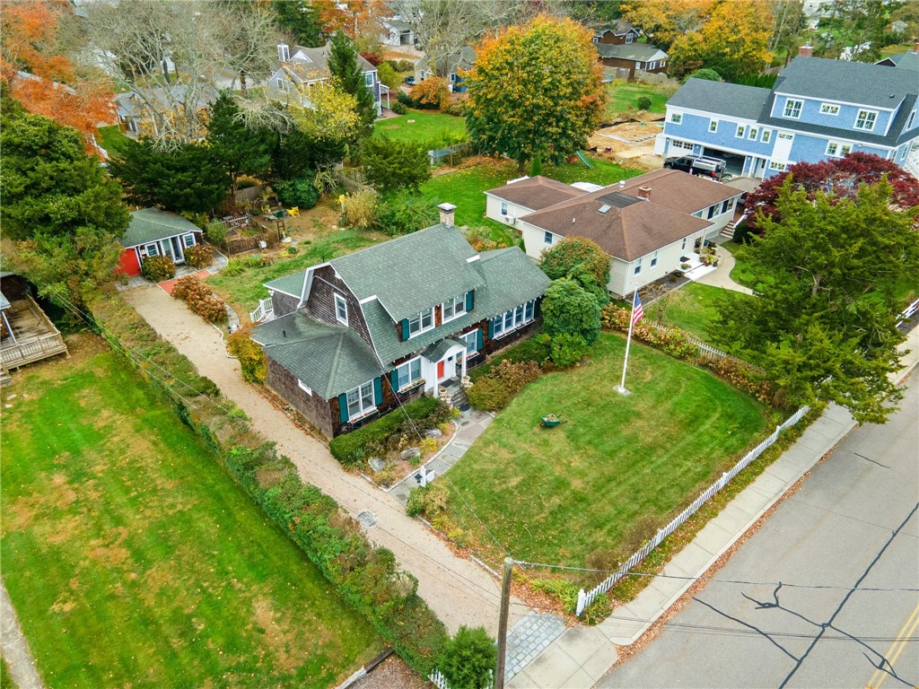 55 Crandall Ave, Westerly, RI 02891 MLS 1347469 Coldwell Banker