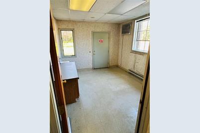 286 Maple Avenue, Barrington, RI 02806 - Photo 13