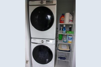 22 Dixon Street, Newport, RI 02840 - Photo 3