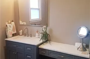 8 Katzman Pl, Newport, RI 02840 - Photo 9