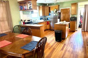 122 Grand St, Woonsocket, RI 02895 - Photo 9