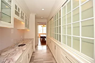 203 Coggeshall Avenue, Newport, RI 02840 - Photo 21