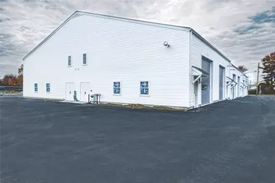 300 Coddington Highway #108, Middletown, RI 02842 - Photo 5