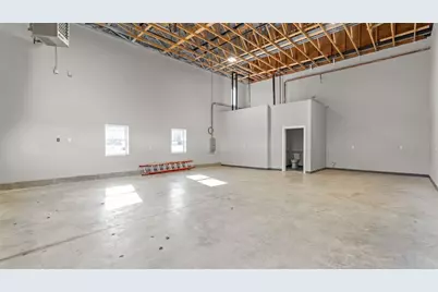 300 Coddington Highway #108, Middletown, RI 02842 - Photo 7