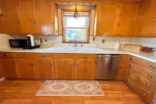 41 Cottage St, Cranston, RI 02910 - Photo 3