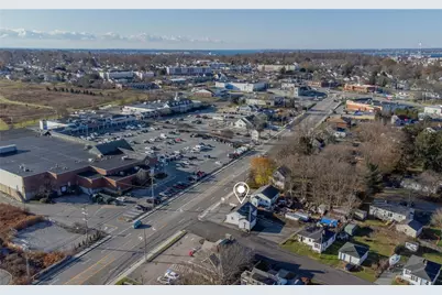 124 East Main Road, Middletown, RI 02842 - Photo 21