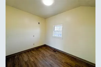 124 East Main Road, Middletown, RI 02842 - Photo 15