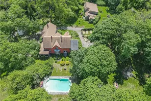 219 Nanaquaket Rd, Tiverton, RI 02878 - Photo 5