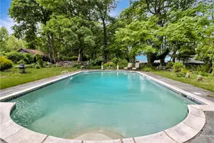 219 Nanaquaket Rd, Tiverton, RI 02878 - Photo 9