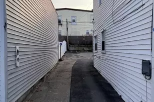 722 Dexter St, Central Falls, RI 02863 - Photo 3