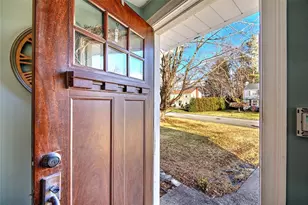 4 Hillcrest Ave, Smithfield, RI 02828 - Photo 5