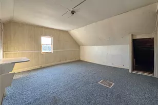 34 Smithfield Rd, Woonsocket, RI 02895 - Photo 5