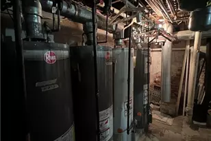 131 Mitchell St, Providence, RI 02907 - Photo 37