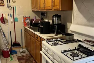 131 Mitchell St, Providence, RI 02907 - Photo 15