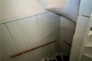 131 Mitchell St, Providence, RI 02907 - Photo 29