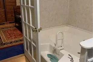 245 Manton St, Pawtucket, RI 02861 - Photo 11