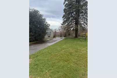 249 Middle Road, Portsmouth, RI 02871 - Photo 9