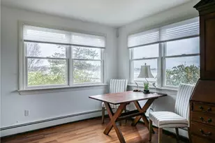 132 Memorial Blvd, Newport, RI 02840 - Photo 11