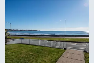 132 Memorial Boulevard, Newport, RI 02840 - Photo 15