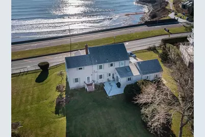 132 Memorial Boulevard, Newport, RI 02840 - Photo 1