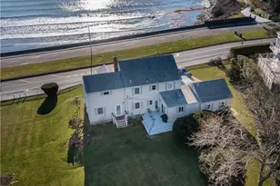 132 Memorial Blvd, Newport, RI 02840 - Photo 1