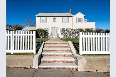 132 Memorial Boulevard, Newport, RI 02840 - Photo 3