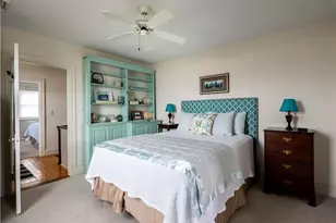 132 Memorial Blvd, Newport, RI 02840 - Photo 13