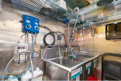 227 Thayer Street, Providence, RI 02906 - Photo 21