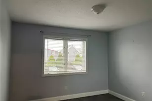 728 Beverage Hill Ave, Pawtucket, RI 02861 - Photo 9