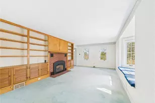 23 Rockland Dr, South Kingstown, RI 02879 - Photo 3