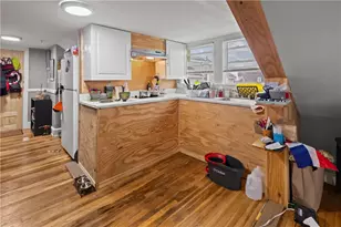 146 Silver Spring St, Providence, RI 02904 - Photo 17