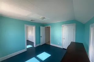 16 Rufus St, Pawtucket, RI 02860 - Photo 9