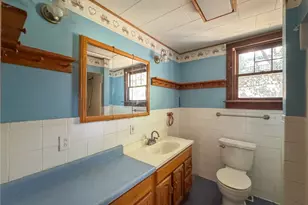 8 Tucker Ave, Tiverton, RI 02878 - Photo 7