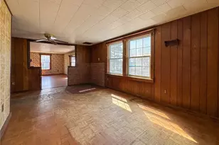 8 Tucker Ave, Tiverton, RI 02878 - Photo 3