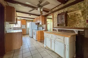 8 Tucker Ave, Tiverton, RI 02878 - Photo 17