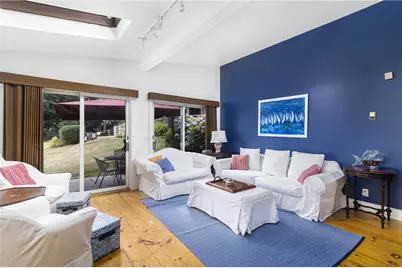 428 Gibbs Avenue #4, Newport, RI 02840 - Photo 3