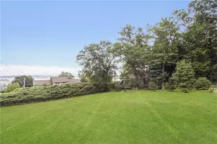 428 Gibbs Ave, Newport, RI 02840 - Photo 23